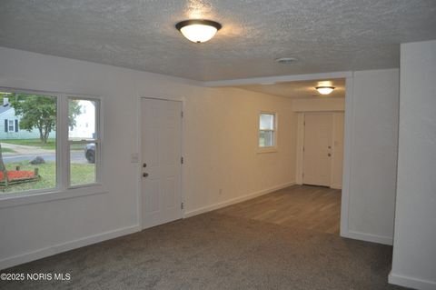 Tiny photo for 602 W Northgate Parkway, Toledo, OH 43612 (MLS # 10000491)