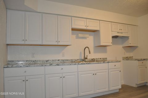 Tiny photo for 602 W Northgate Parkway, Toledo, OH 43612 (MLS # 10000491)