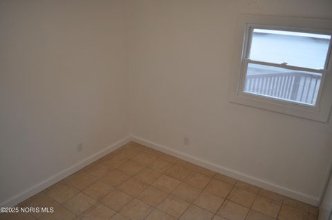 Tiny photo for 602 W Northgate Parkway, Toledo, OH 43612 (MLS # 10000491)