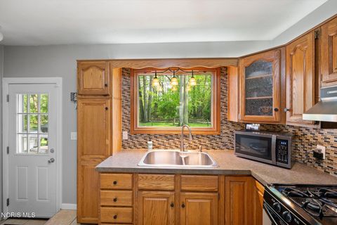 Tiny photo for 3813 Philmar Drive, Toledo, OH 43623 (MLS # 10007548)