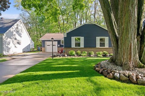Tiny photo for 3813 Philmar Drive, Toledo, OH 43623 (MLS # 10007548)