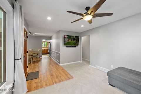 Tiny photo for 3813 Philmar Drive, Toledo, OH 43623 (MLS # 10007548)