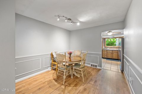 Tiny photo for 3813 Philmar Drive, Toledo, OH 43623 (MLS # 10007548)