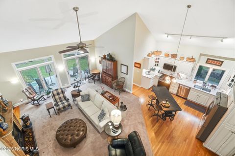 Tiny photo for 29038 E River Road, Perrysburg, OH 43551 (MLS # 10003497)