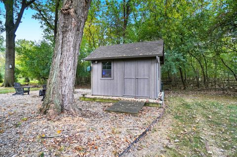 Tiny photo for 29038 E River Road, Perrysburg, OH 43551 (MLS # 10003497)