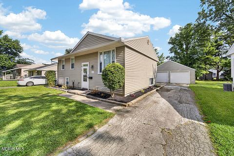 Tiny photo for 916 Harmon Street, Findlay, OH 45840 (MLS # 10009879)