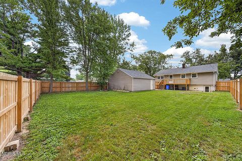 Tiny photo for 916 Harmon Street, Findlay, OH 45840 (MLS # 10009879)
