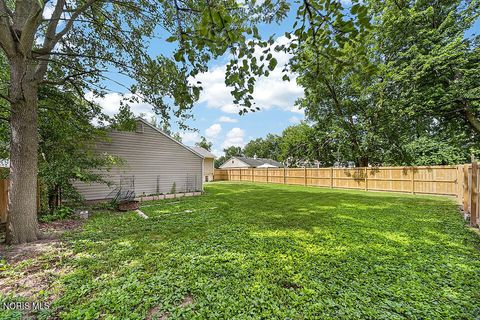 Tiny photo for 916 Harmon Street, Findlay, OH 45840 (MLS # 10009879)