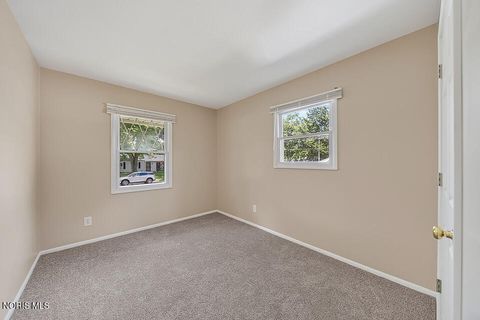 Tiny photo for 916 Harmon Street, Findlay, OH 45840 (MLS # 10009879)