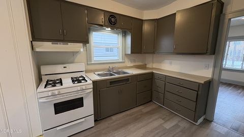 Tiny photo for 1938 Fernwood Avenue, Toledo, OH 43607 (MLS # 10004373)