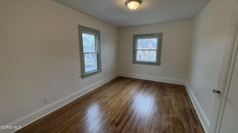 Tiny photo for 1938 Fernwood Avenue, Toledo, OH 43607 (MLS # 10004373)