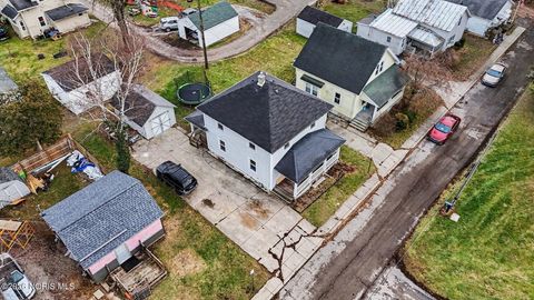 Tiny photo for 623 Henry Street, Defiance, OH 43512 (MLS # 10002951)