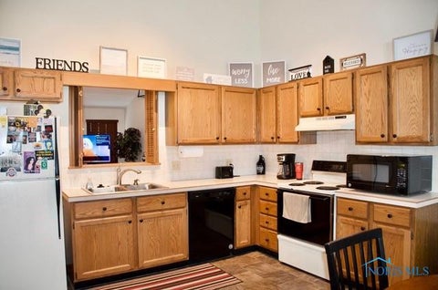 Tiny photo for 901 W Melrose Avenue, Findlay, OH 45840 (MLS # 10014330)