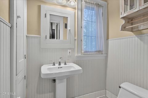 Tiny photo for 3412 Gallatin Road, Ottawa Hills, OH 43606 (MLS # 10009789)