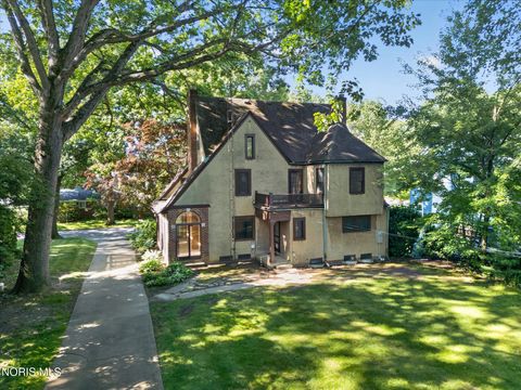 Tiny photo for 3412 Gallatin Road, Ottawa Hills, OH 43606 (MLS # 10009789)