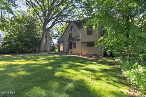 Tiny photo for 3412 Gallatin Road, Ottawa Hills, OH 43606 (MLS # 10009789)