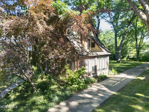 Tiny photo for 3412 Gallatin Road, Ottawa Hills, OH 43606 (MLS # 10009789)