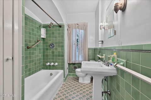 Tiny photo for 3412 Gallatin Road, Ottawa Hills, OH 43606 (MLS # 10009789)