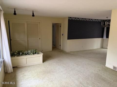 Tiny photo for 1936 W Crest Drive, Toledo, OH 43614 (MLS # 10004677)