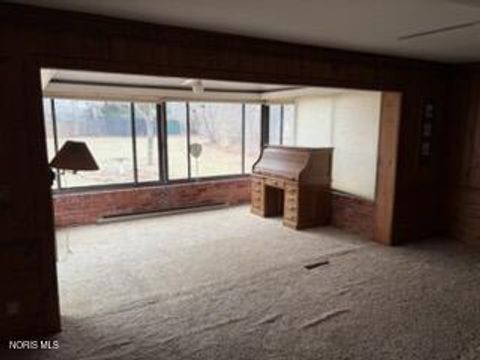 Tiny photo for 1936 W Crest Drive, Toledo, OH 43614 (MLS # 10004677)