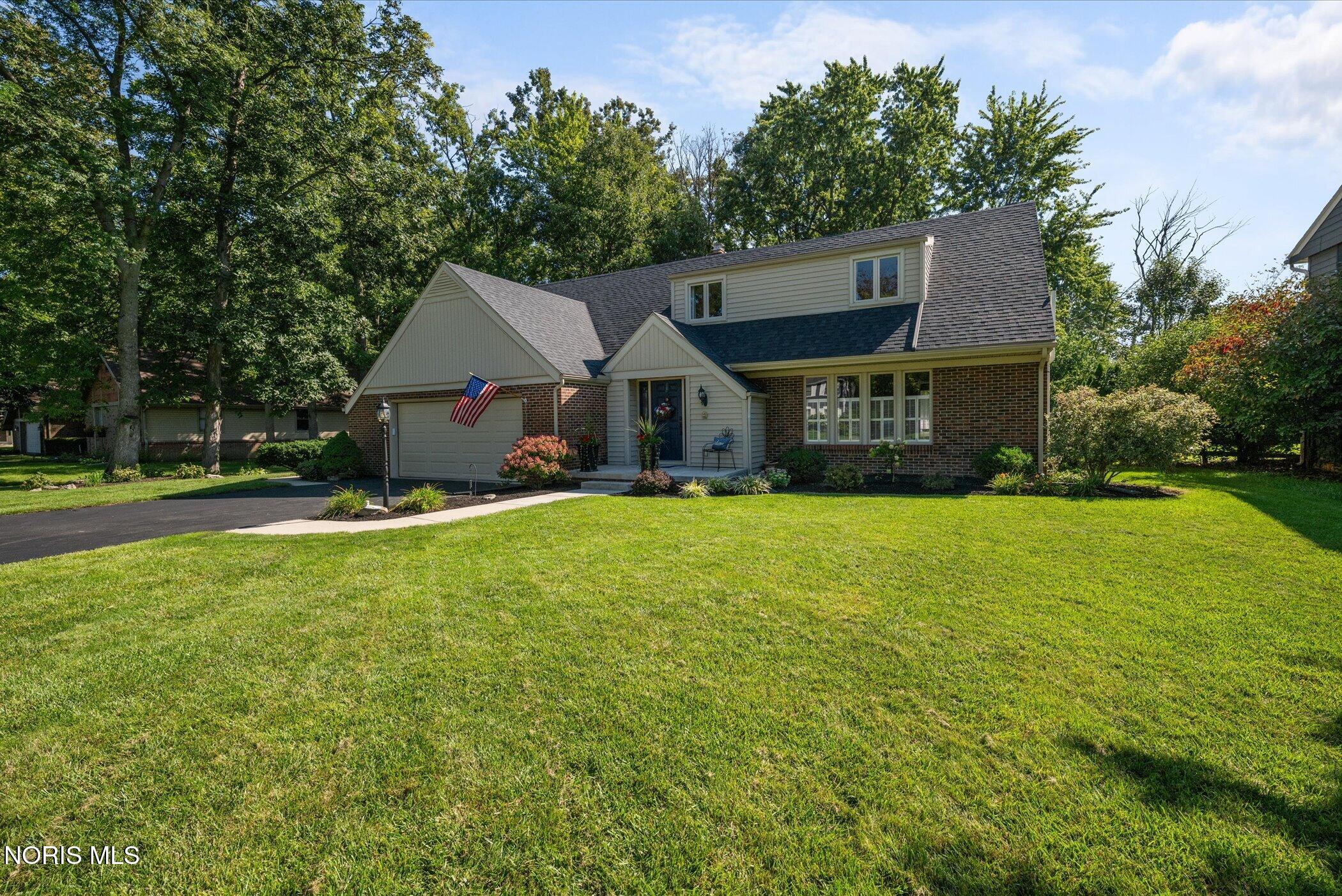 894 Apple Creek Drive
