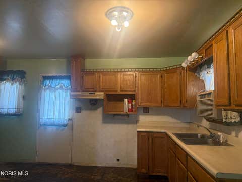 Tiny photo for 1716 Moore Street, Fremont, OH 43420 (MLS # 10010494)