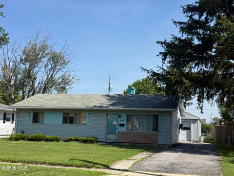 Tiny photo for 1716 Moore Street, Fremont, OH 43420 (MLS # 10010494)