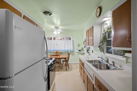 Tiny photo for 5806 Midwest Avenue, Toledo, OH 43613 (MLS # 10004394)