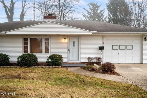 Tiny photo for 5806 Midwest Avenue, Toledo, OH 43613 (MLS # 10004394)