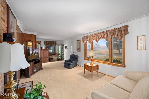 Tiny photo for 5806 Midwest Avenue, Toledo, OH 43613 (MLS # 10004394)