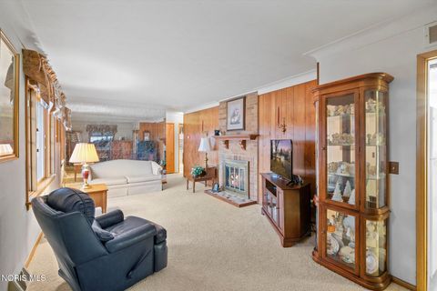 Tiny photo for 5806 Midwest Avenue, Toledo, OH 43613 (MLS # 10004394)