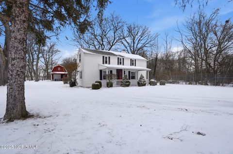 Tiny photo for 1561 N Stadium Road, Oregon, OH 43616 (MLS # 10002209)