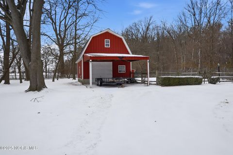 Tiny photo for 1561 N Stadium Road, Oregon, OH 43616 (MLS # 10002209)