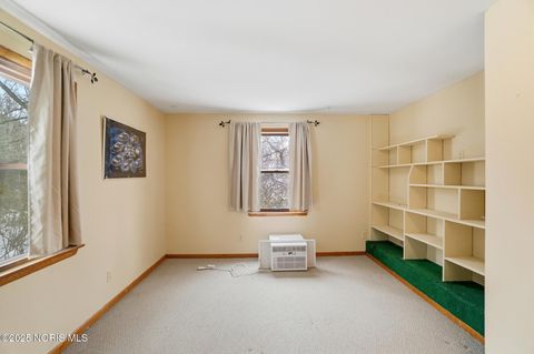 Tiny photo for 1561 N Stadium Road, Oregon, OH 43616 (MLS # 10002209)