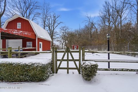 Tiny photo for 1561 N Stadium Road, Oregon, OH 43616 (MLS # 10002209)