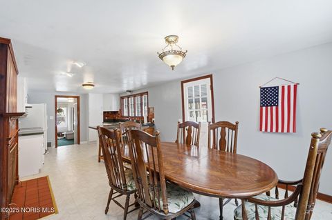 Tiny photo for 1561 N Stadium Road, Oregon, OH 43616 (MLS # 10002209)