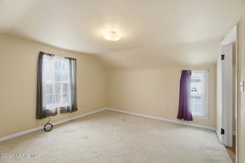 Tiny photo for 1561 N Stadium Road, Oregon, OH 43616 (MLS # 10002209)