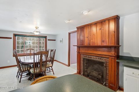 Tiny photo for 1561 N Stadium Road, Oregon, OH 43616 (MLS # 10002209)