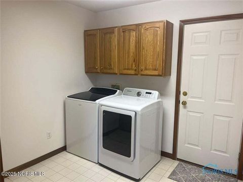 Tiny photo for 7538 Tournament Drive, Waterville, OH 43566 (MLS # 10002400)