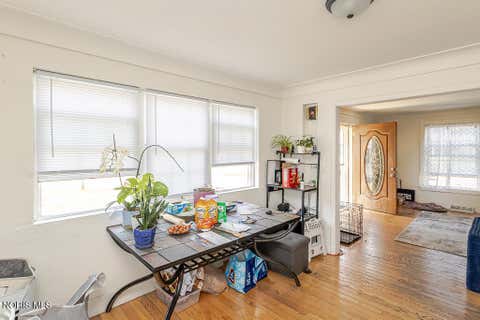Tiny photo for 577 Dover Place, Toledo, OH 43605 (MLS # 10011703)
