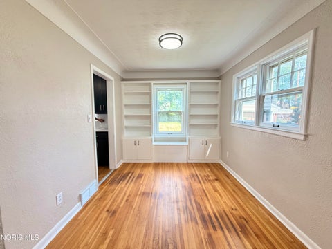 Tiny photo for 1204 Hawk Street, Toledo, OH 43612 (MLS # 10013508)