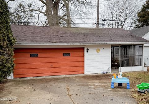 Tiny photo for 4233 Garrison Road, Toledo, OH 43613 (MLS # 10004675)