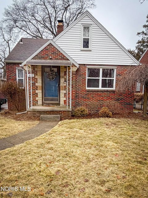 Photo of 4233 Garrison Road, Toledo, OH 43613 (MLS # 10004675)
