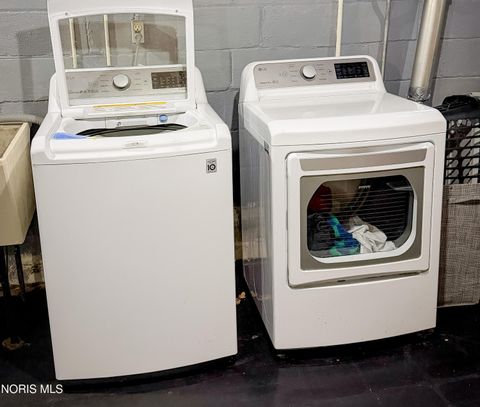 Tiny photo for 4233 Garrison Road, Toledo, OH 43613 (MLS # 10004675)