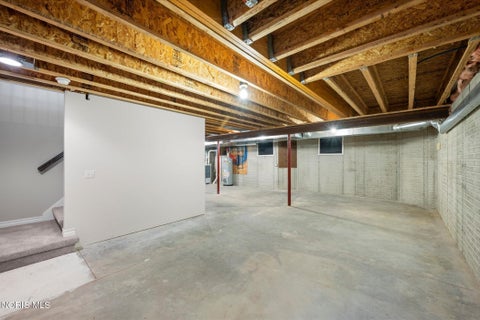 Tiny photo for 1738 Deer Trail Drive, Toledo, OH 43615 (MLS # 10013201)