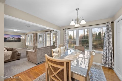 Tiny photo for 6000 Park Street, Sylvania, OH 43560 (MLS # 10002532)