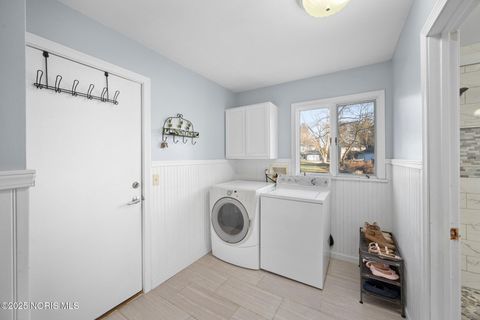 Tiny photo for 6000 Park Street, Sylvania, OH 43560 (MLS # 10002532)