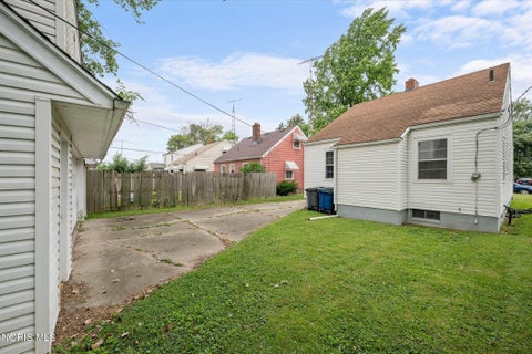 Tiny photo for 110 Orville Drive, Toledo, OH 43612 (MLS # 10010758)