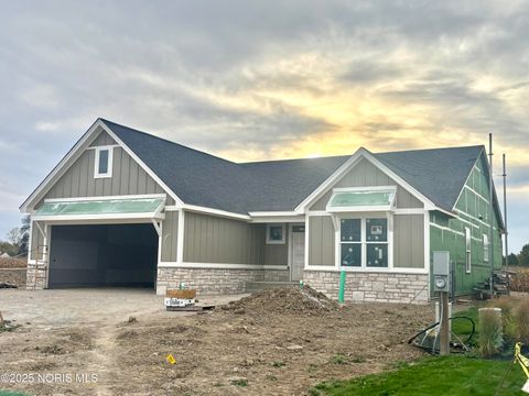 Photo of 4334 Post Office Circle, Maumee, OH 43537 (MLS # 6135113)