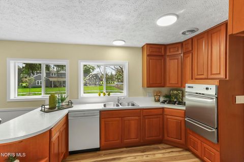 Tiny photo for 3338 Royton Road, Toledo, OH 43614 (MLS # 10007050)